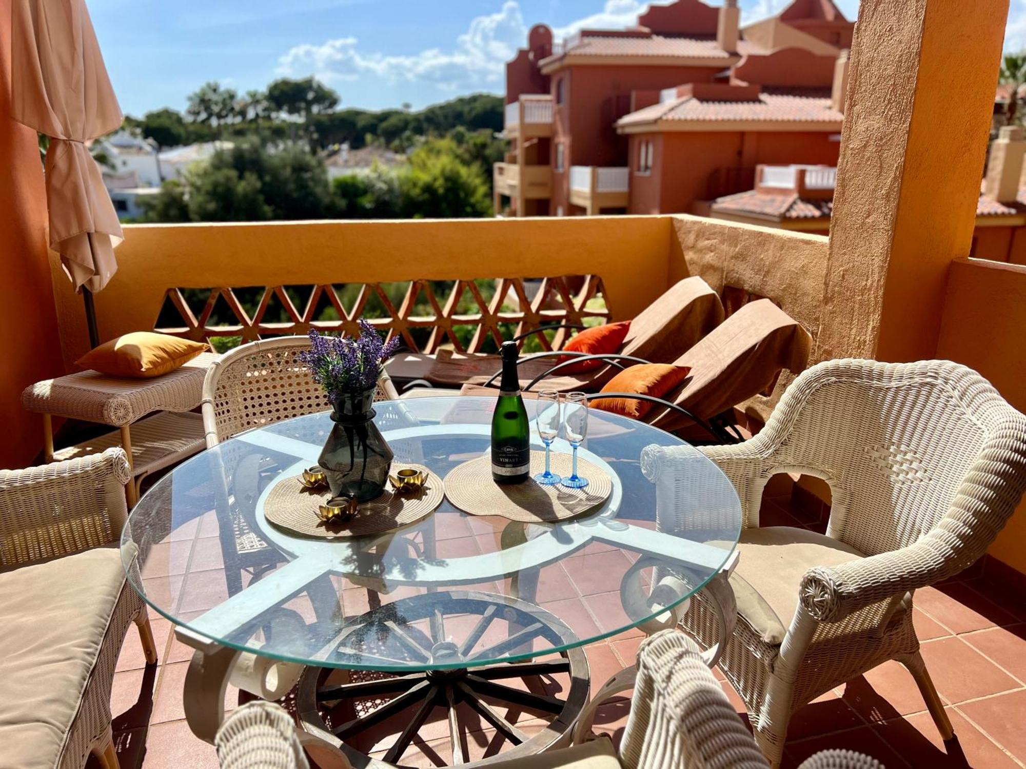 2 Bedroom Apartment Marbella East - La Reserva De Марбелья Экстерьер фото