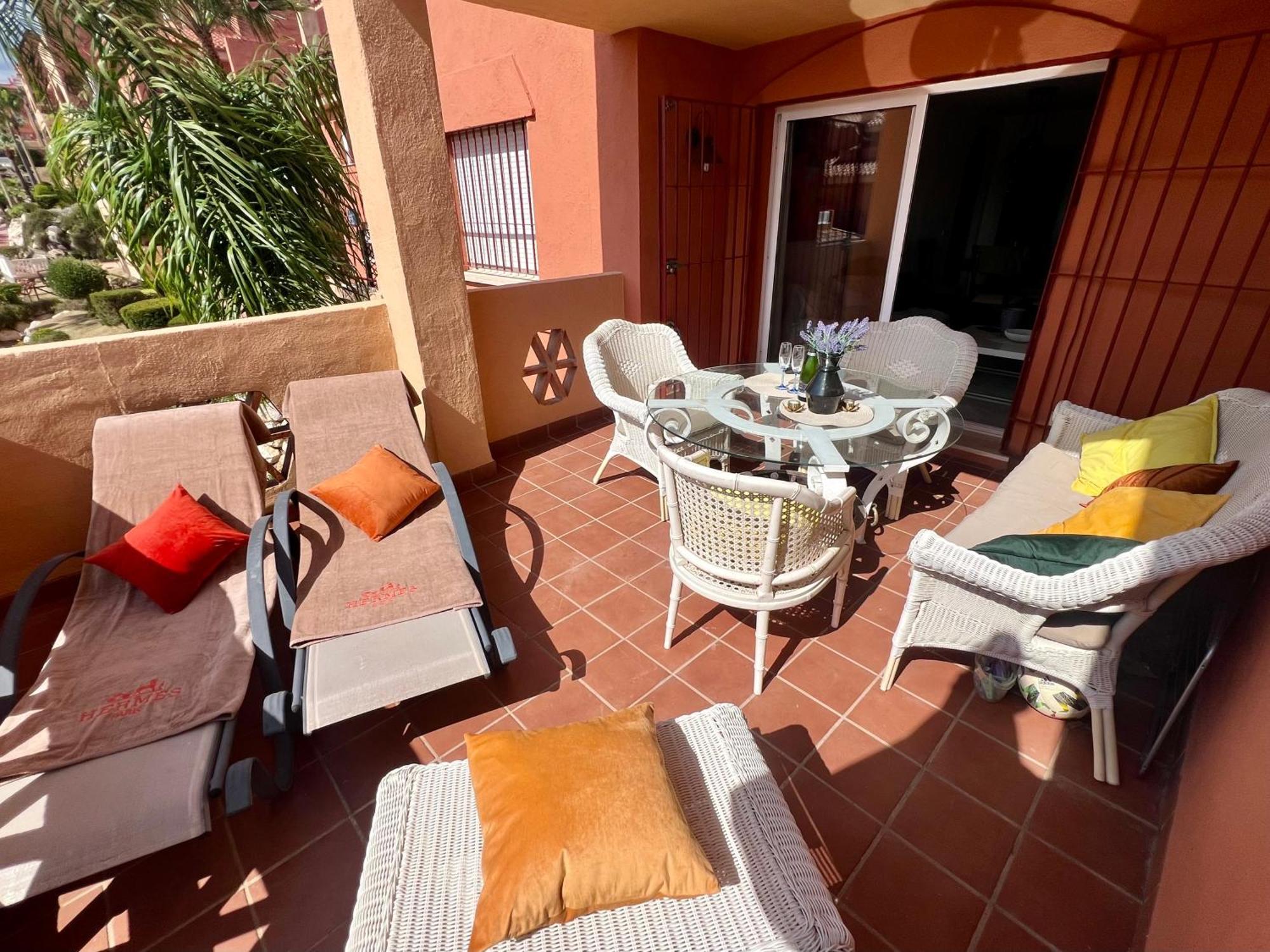 2 Bedroom Apartment Marbella East - La Reserva De Марбелья Экстерьер фото